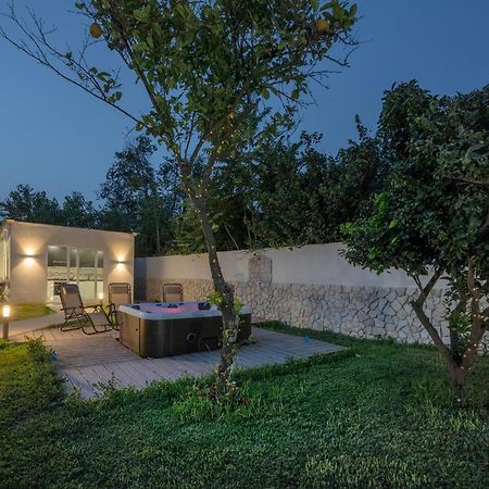 Aparthotel Il Poeta Procida Esterno foto