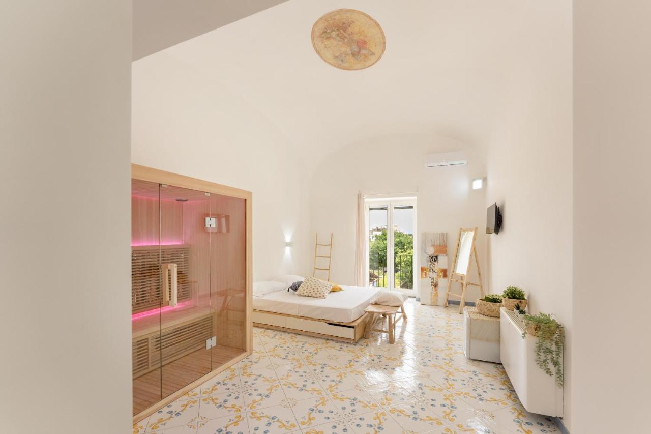 Aparthotel Il Poeta Procida Esterno foto
