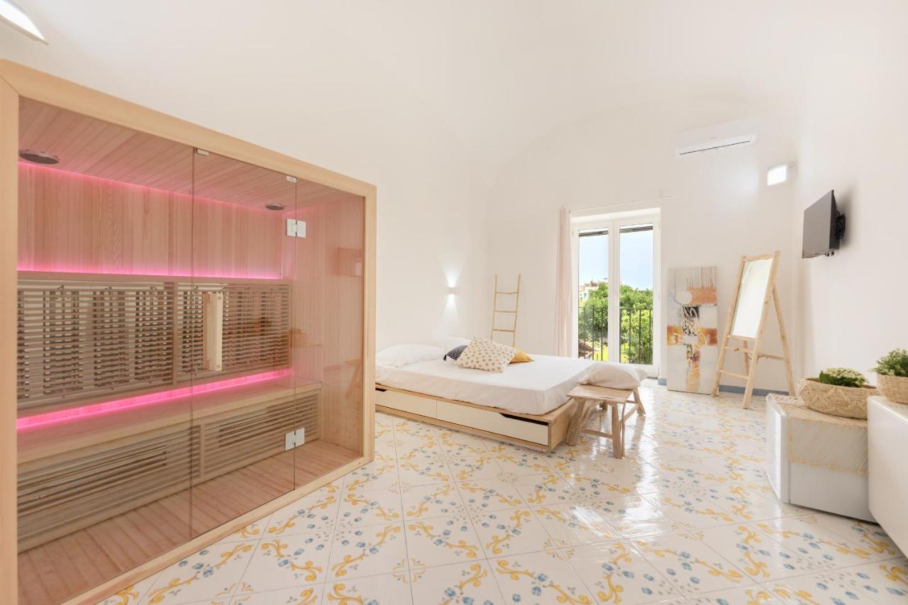 Aparthotel Il Poeta Procida Esterno foto