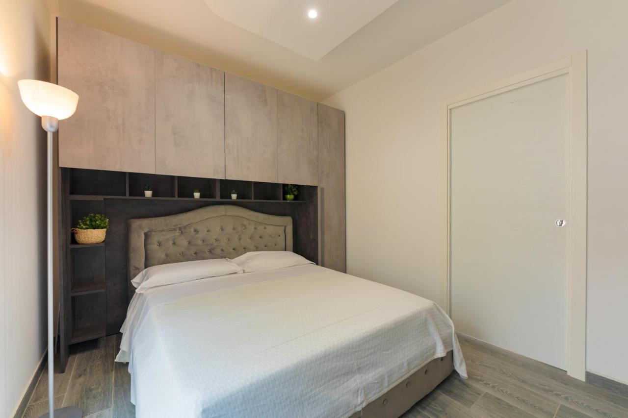 Aparthotel Il Poeta Procida Esterno foto